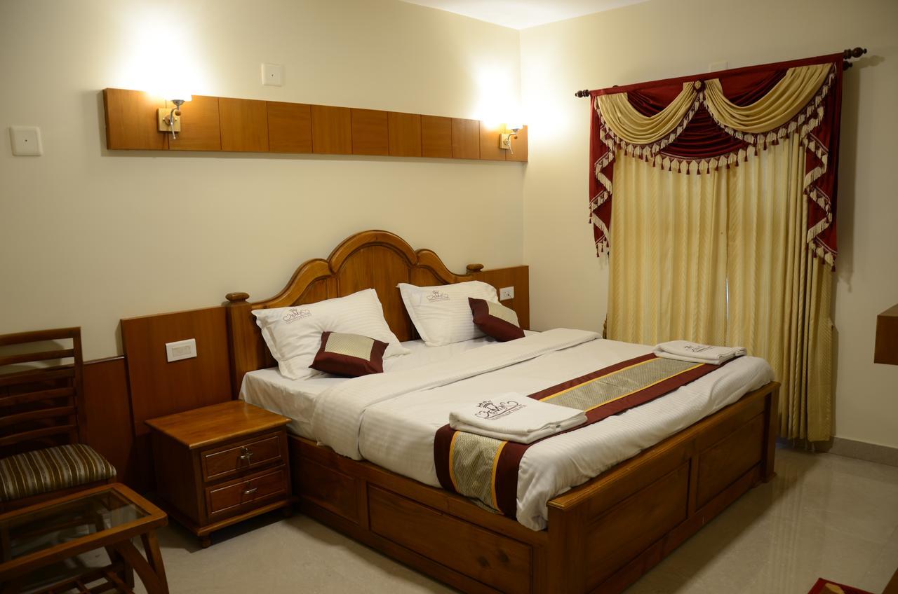 Hotel Vasantham Palace Уті Екстер'єр фото