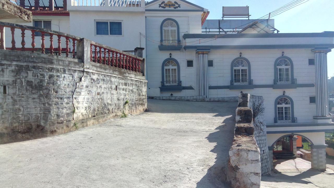 Hotel Vasantham Palace Уті Екстер'єр фото